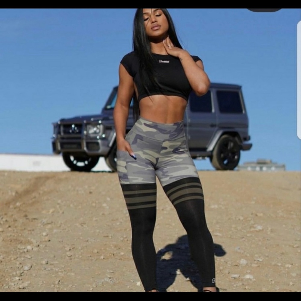 NWT Bombshell Sportswear Camo Leggings